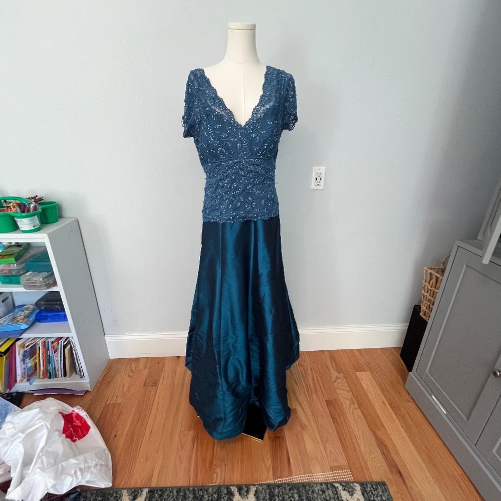 KM Collections By Milla Bell Blue Evening Gown Beaded Full Length Top Size 8